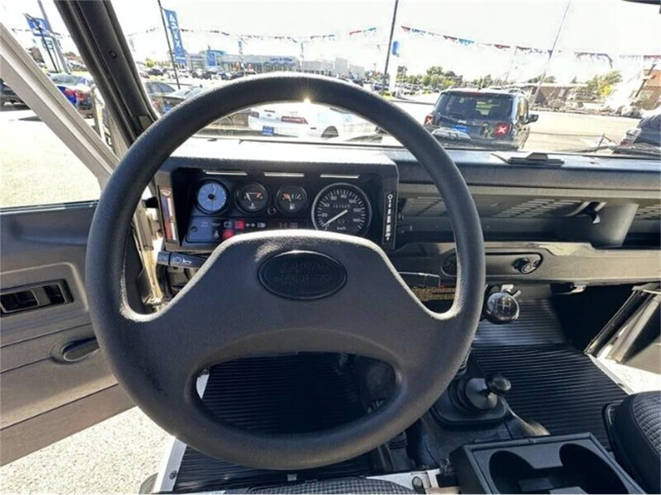1996 Land Rover Defender 110 - Image 26 of 30