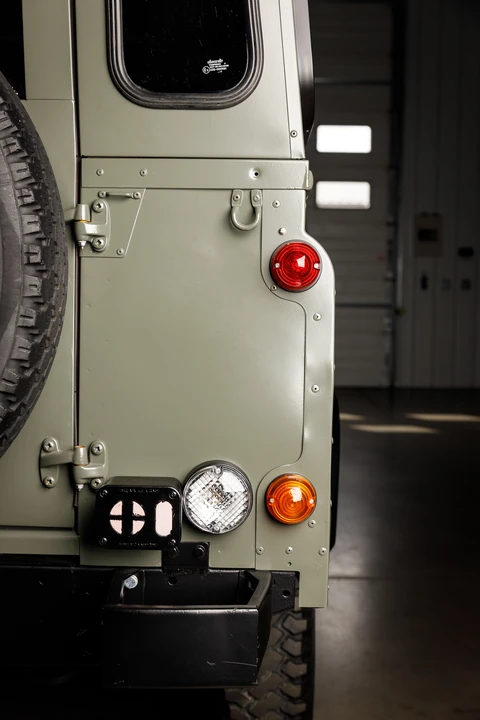 1996 Land Rover Defender 110 - Image 26 of 31