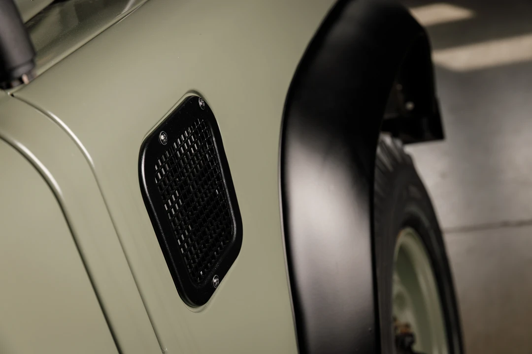 1996 Land Rover Defender 110 - Image 21 of 31