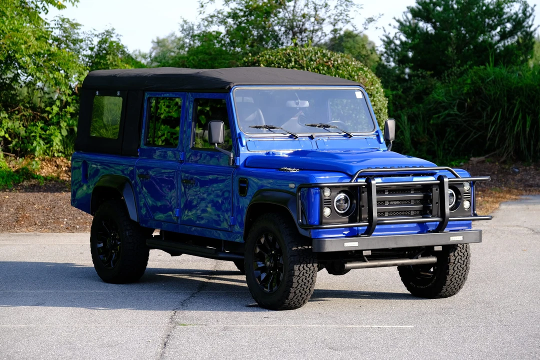 1996 Land Rover Defender 110 - Image 12 of 31