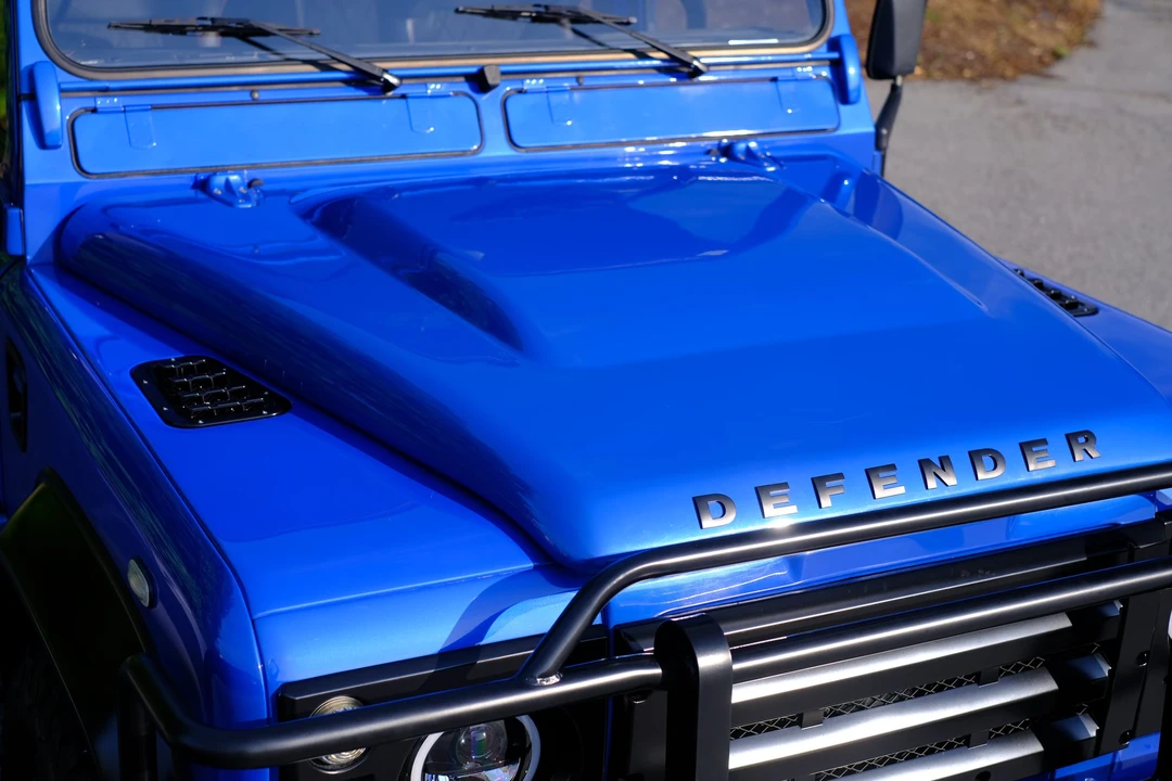1996 Land Rover Defender 110 - Image 24 of 31