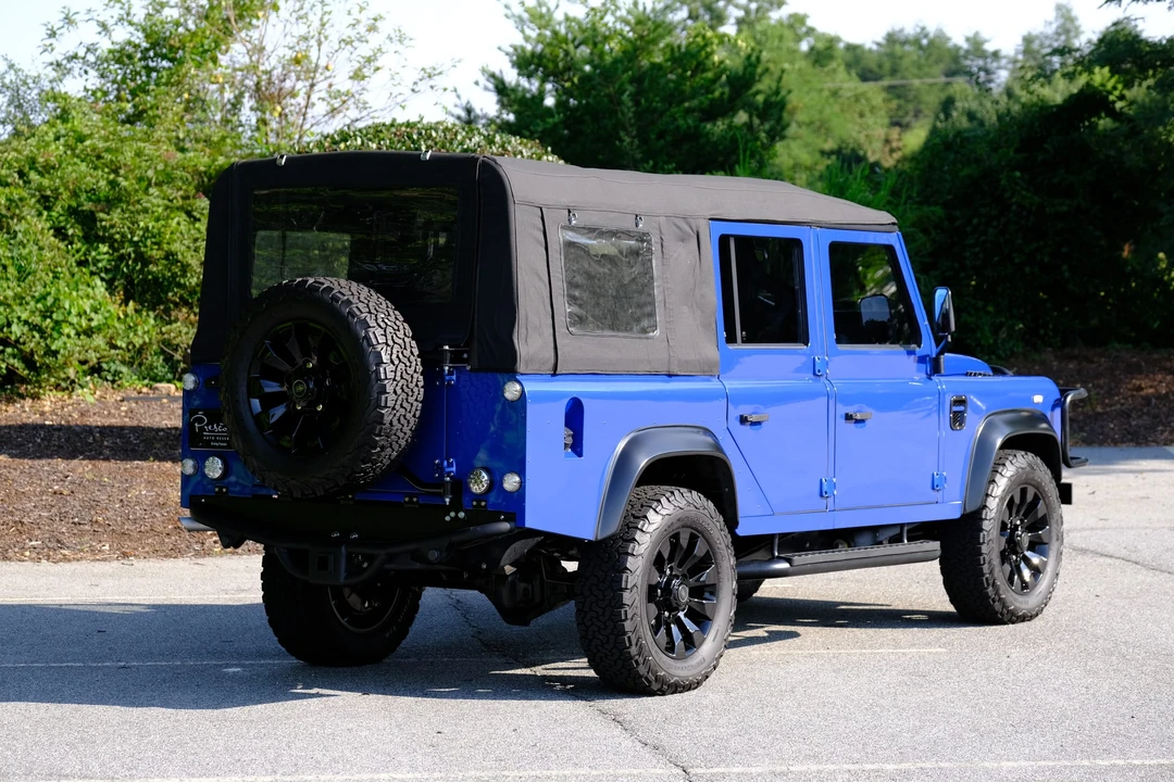 1996 Land Rover Defender 110 - Image 15 of 31