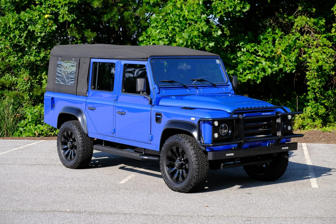 1996 Land Rover Defender 110 - Image 13 of 31