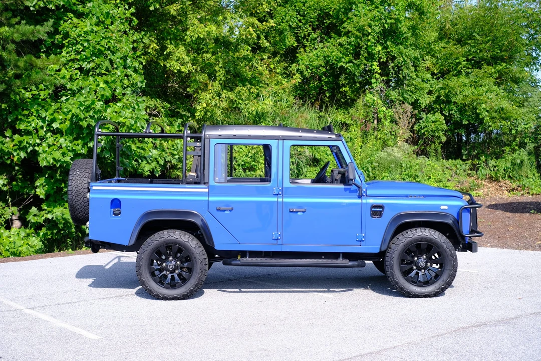 1996 Land Rover Defender 110 - Image 5 of 31