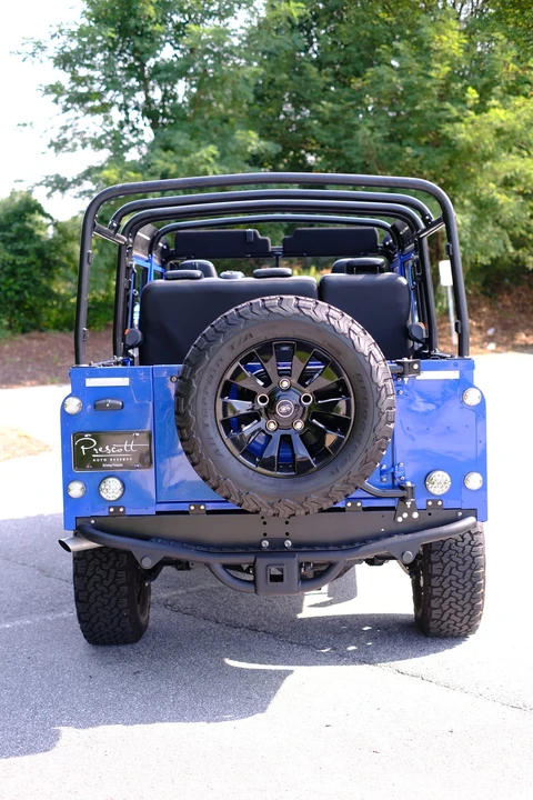 1996 Land Rover Defender 110 - Image 7 of 31