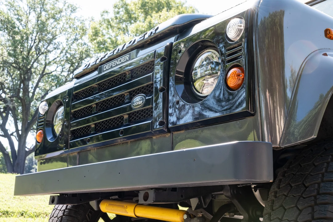 1996 Land Rover Defender 110 - Image 12 of 31
