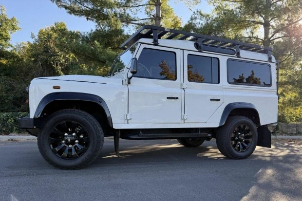 1996 Land Rover Defender 110 - Image 3 of 8