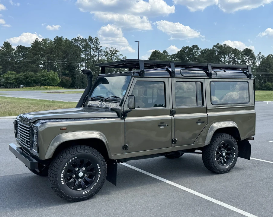 1996 Land Rover Defender 110 - Image 2 of 31
