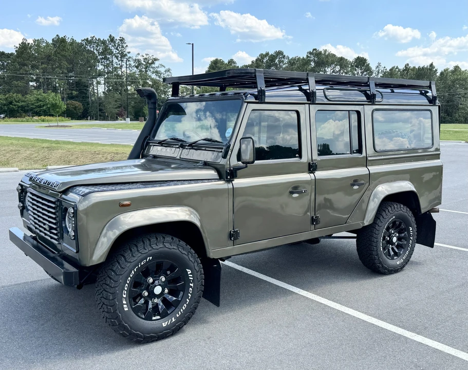 1996 Land Rover Defender 110 - Image 5 of 31