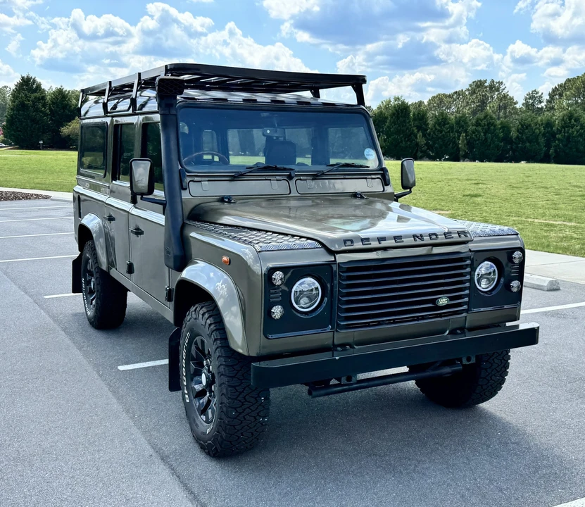 1996 Land Rover Defender 110 - Image 12 of 31