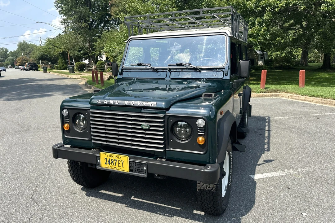 1996 Land Rover Defender 110 - Image 3 of 31