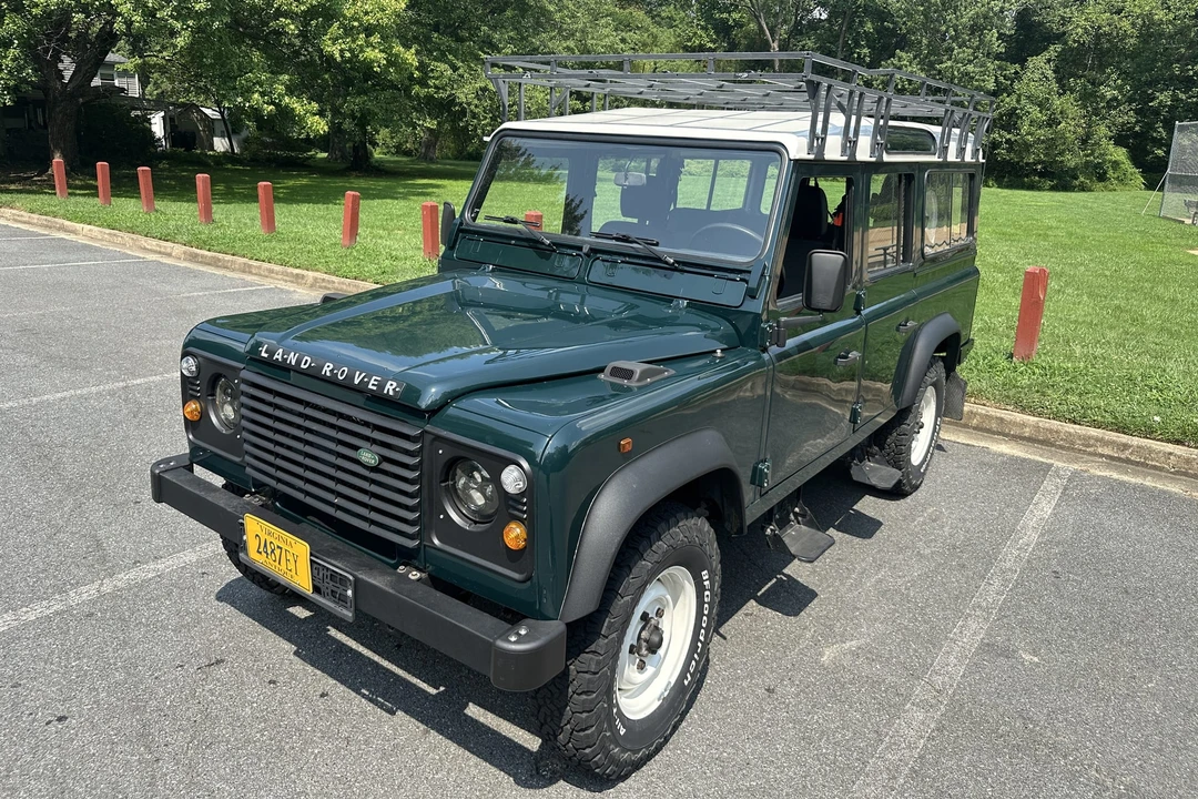 1996 Land Rover Defender 110 - Image 5 of 31
