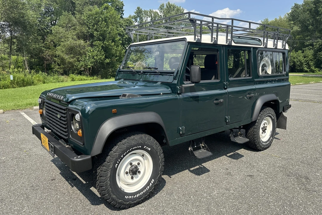 1996 Land Rover Defender 110 - Image 7 of 31