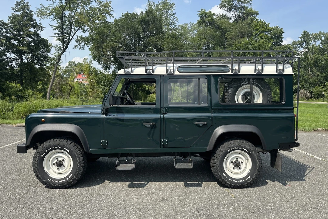 1996 Land Rover Defender 110 - Image 12 of 31