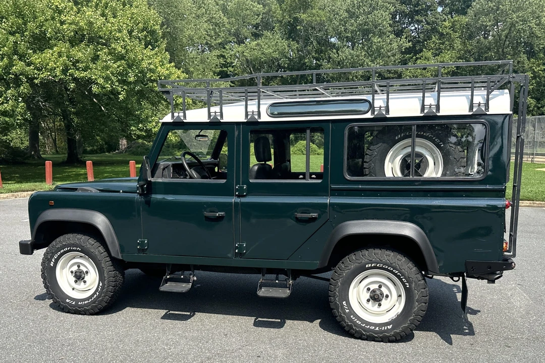 1996 Land Rover Defender 110 - Image 13 of 31