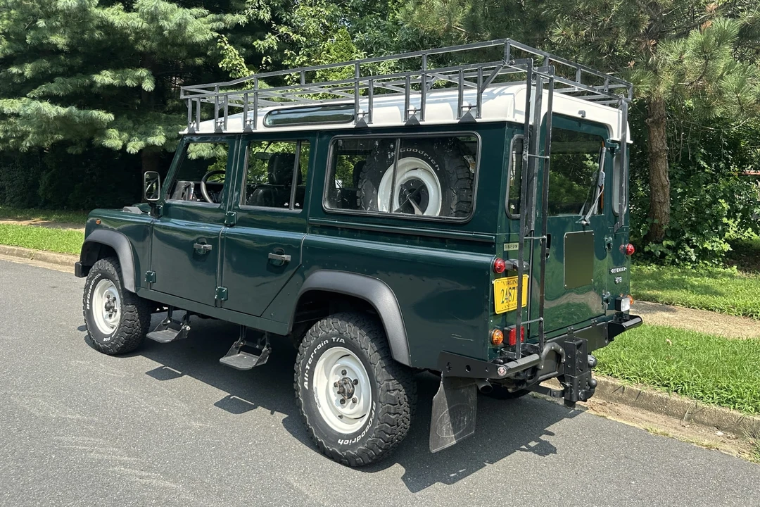 1996 Land Rover Defender 110 - Image 17 of 31