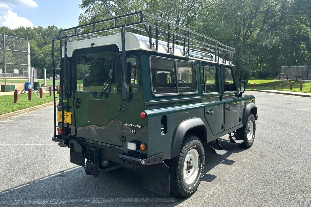 1996 Land Rover Defender 110 - Image 24 of 31