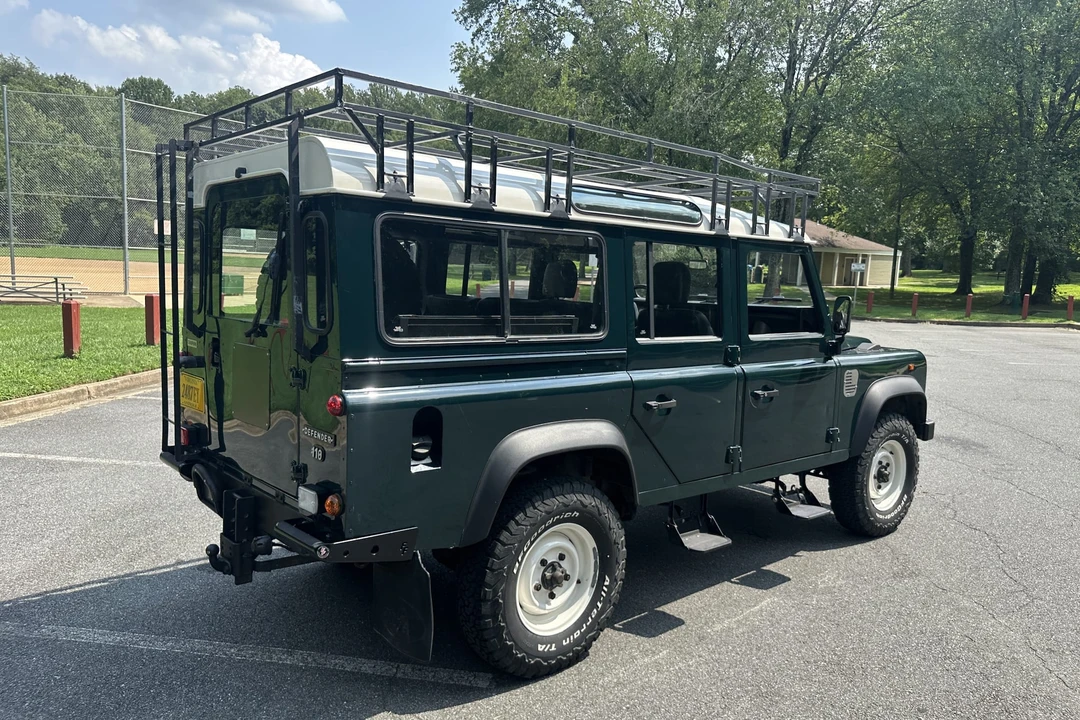 1996 Land Rover Defender 110 - Image 27 of 31