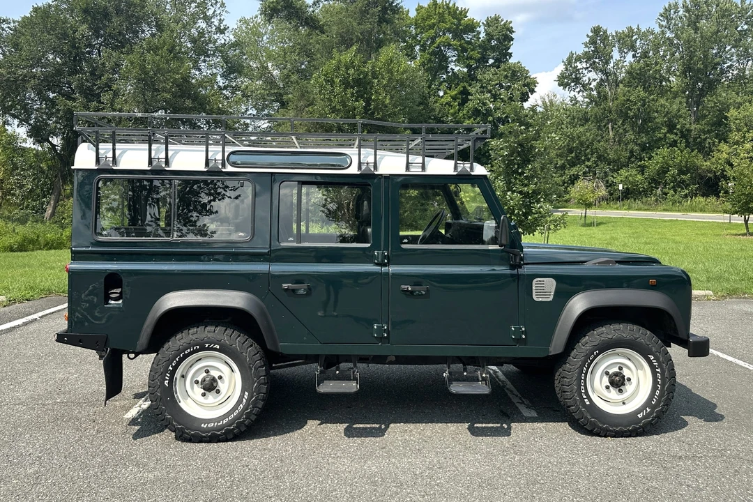 1996 Land Rover Defender 110 - Image 28 of 31