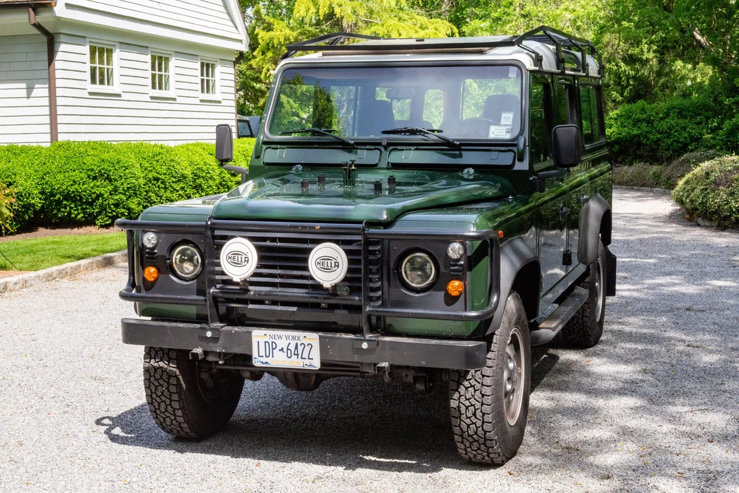 1996 Land Rover Defender 110 - Image 4 of 31