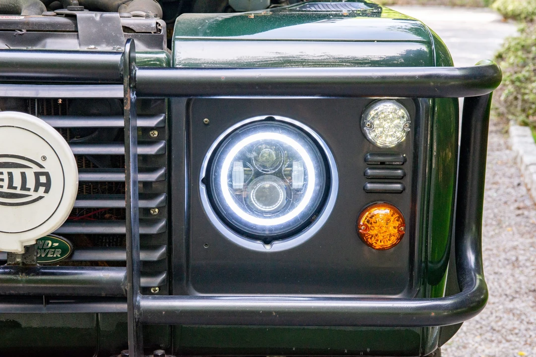 1996 Land Rover Defender 110 - Image 20 of 31