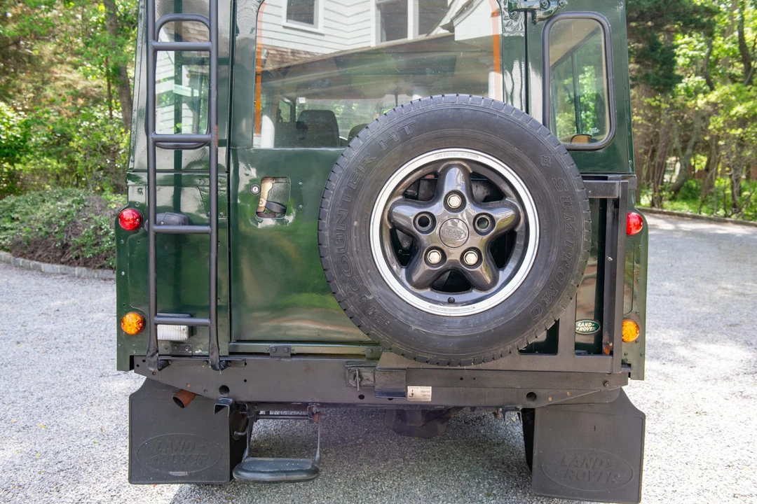 1996 Land Rover Defender 110 - Image 23 of 31
