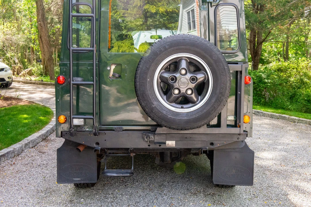 1996 Land Rover Defender 110 - Image 22 of 31