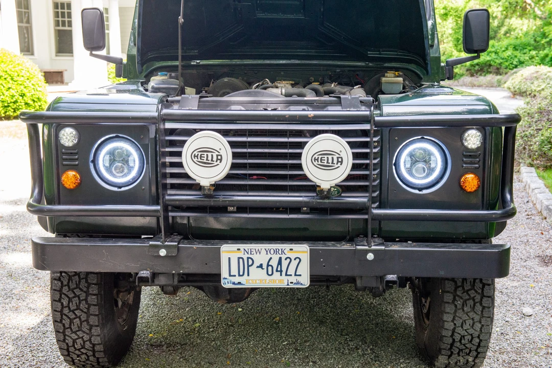 1996 Land Rover Defender 110 - Image 16 of 31