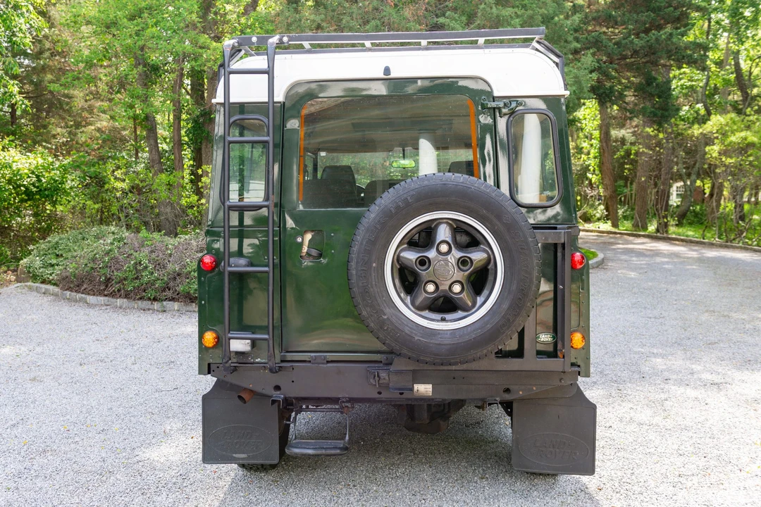 1996 Land Rover Defender 110 - Image 8 of 31