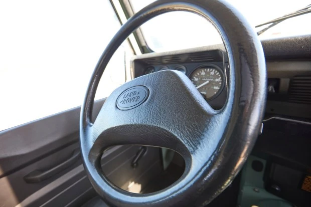 1996 Land Rover Defender 110 - Image 5 of 7