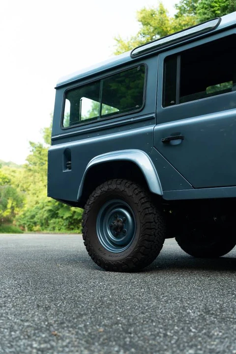 1996 Land Rover Defender 110 - Image 11 of 22