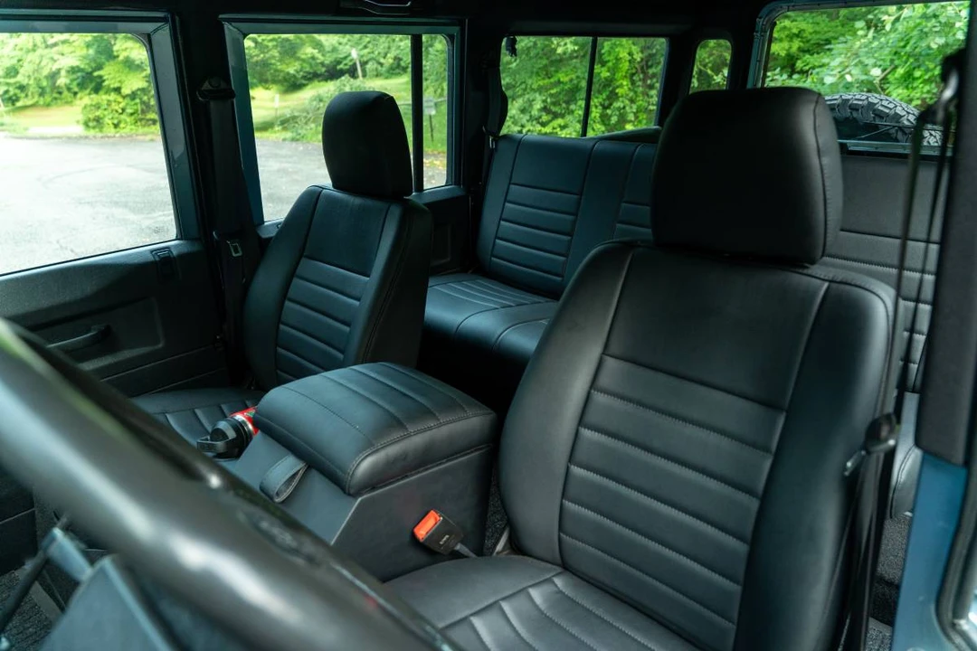 1996 Land Rover Defender 110 - Image 14 of 22
