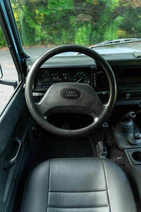 1996 Land Rover Defender 110 - Image 13 of 22