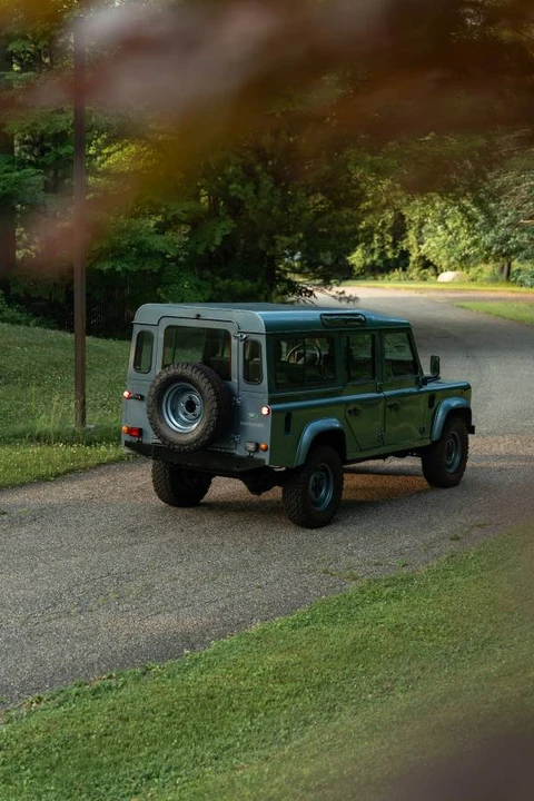 1996 Land Rover Defender 110 - Image 10 of 22