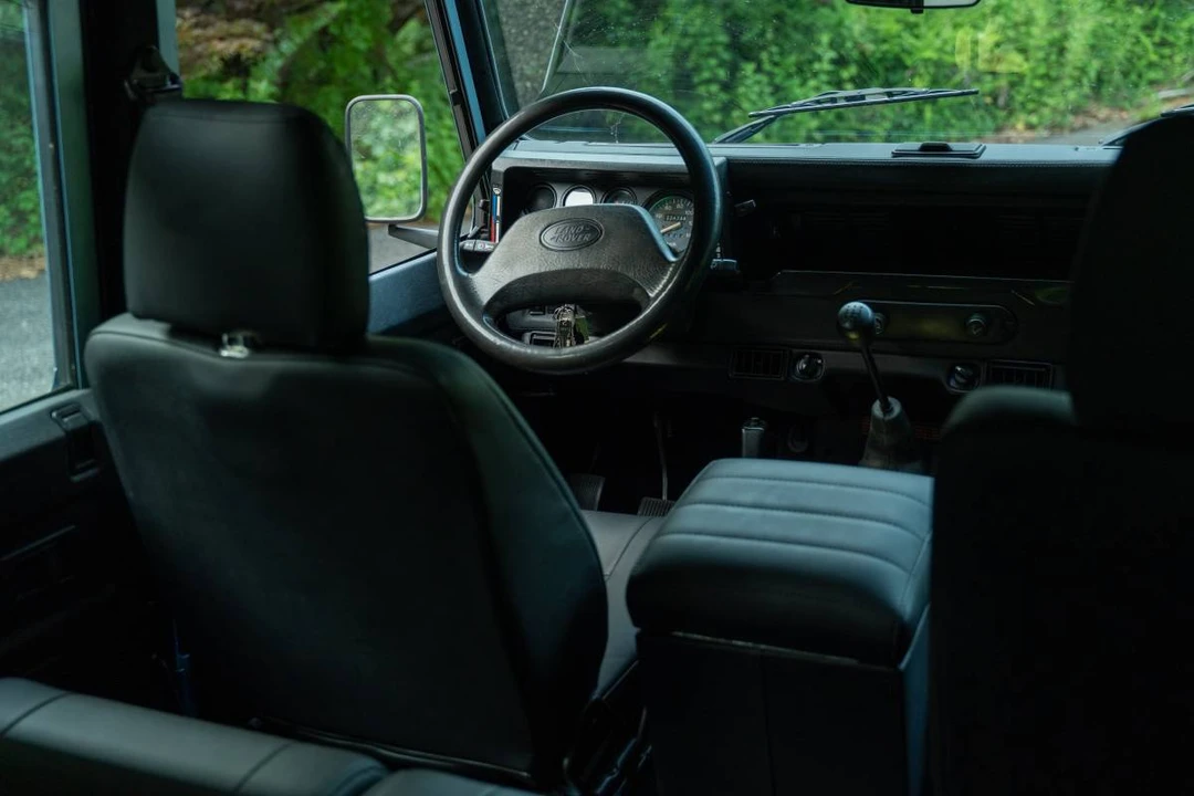 1996 Land Rover Defender 110 - Image 18 of 22