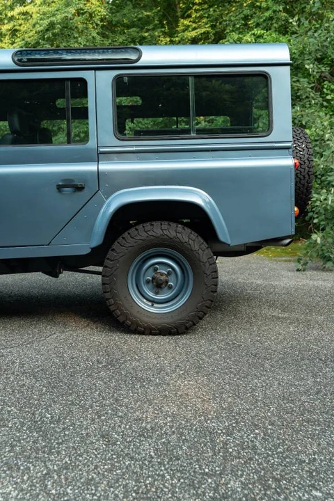 1996 Land Rover Defender 110 - Image 5 of 22