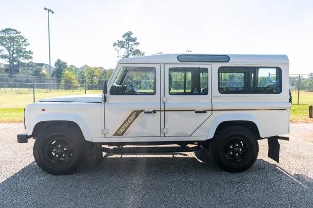 1996 Land Rover Defender 110 - Image 3 of 7