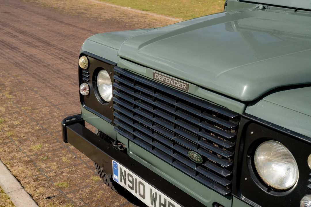 1996 Land Rover Defender 110 - Image 27 of 31