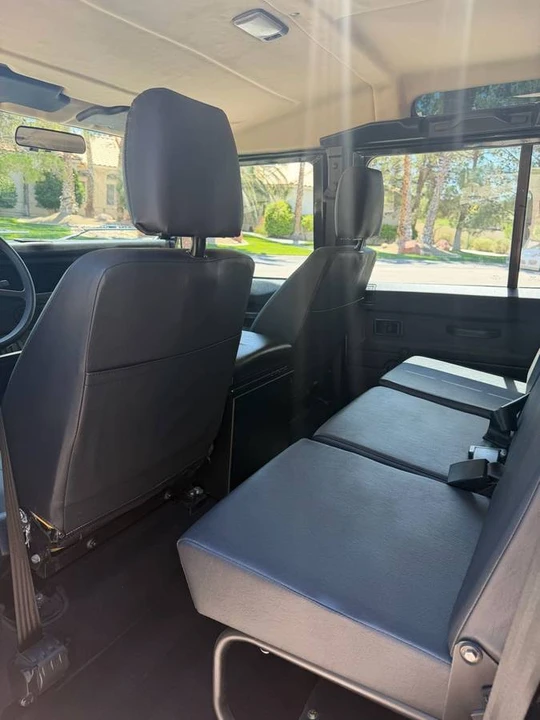 1996 Land Rover Defender 110 - Image 13 of 19