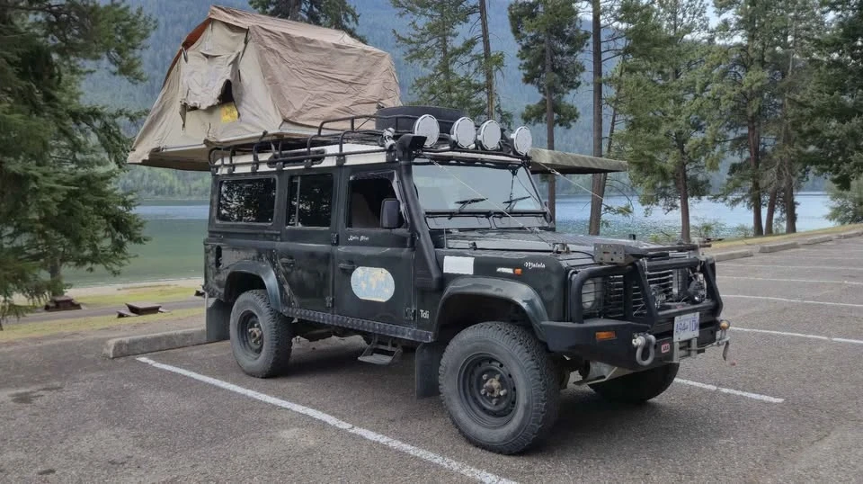 1996 Land Rover Defender 110 - Image 2 of 11