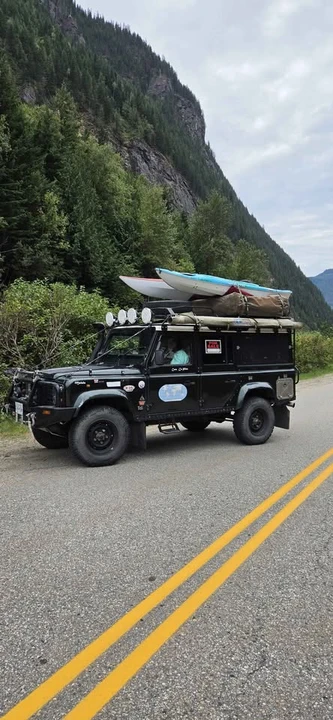 1996 Land Rover Defender 110 - Image 2 of 15