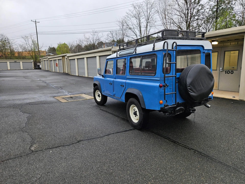 1996 Land Rover Defender 110 - Image 11 of 31