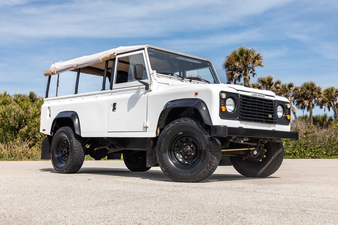 1996 Land Rover Defender 110 - Image 18 of 31