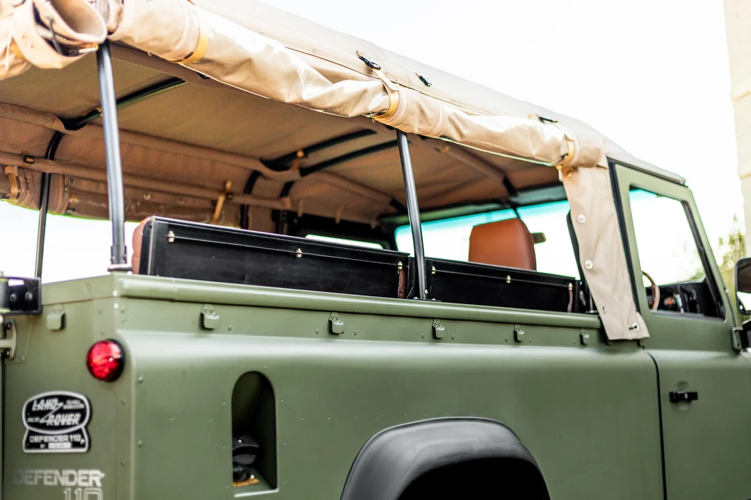 1996 Land Rover Defender 110 - Image 29 of 31