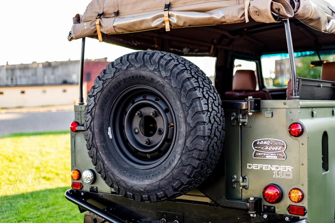 1996 Land Rover Defender 110 - Image 26 of 31