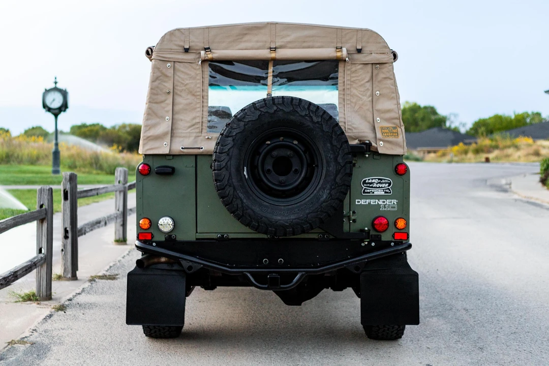 1996 Land Rover Defender 110 - Image 5 of 31