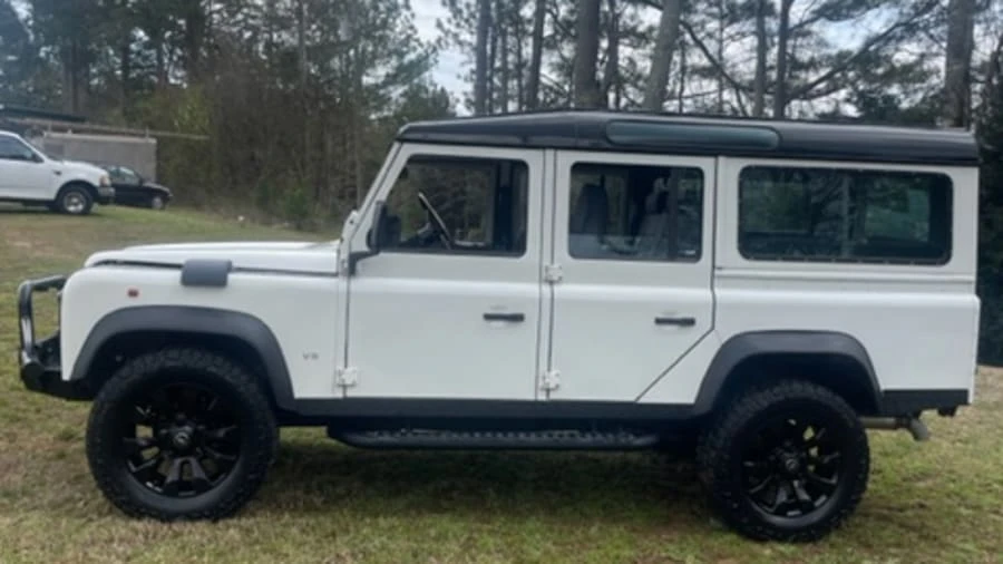 1996 Land Rover Defender 110 - Image 2 of 21
