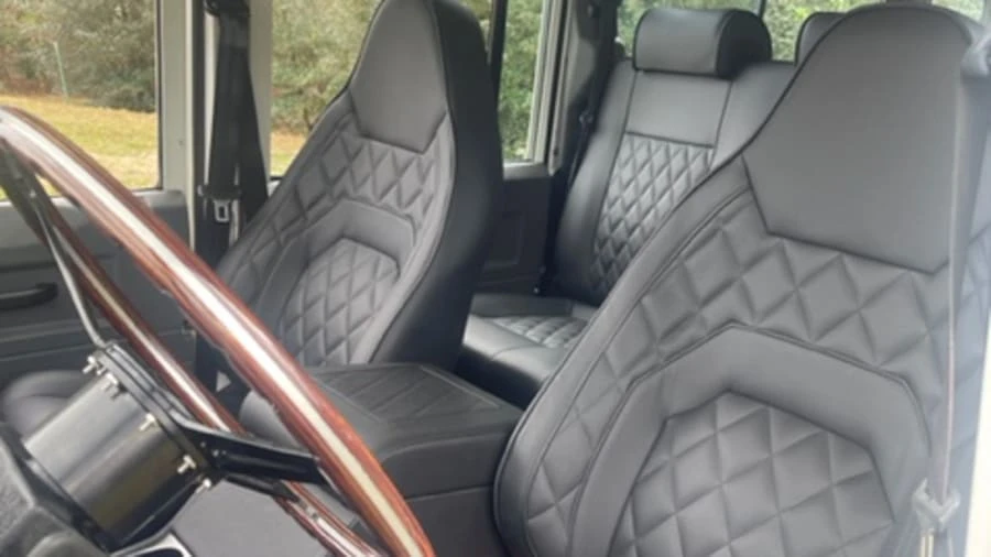 1996 Land Rover Defender 110 - Image 3 of 21