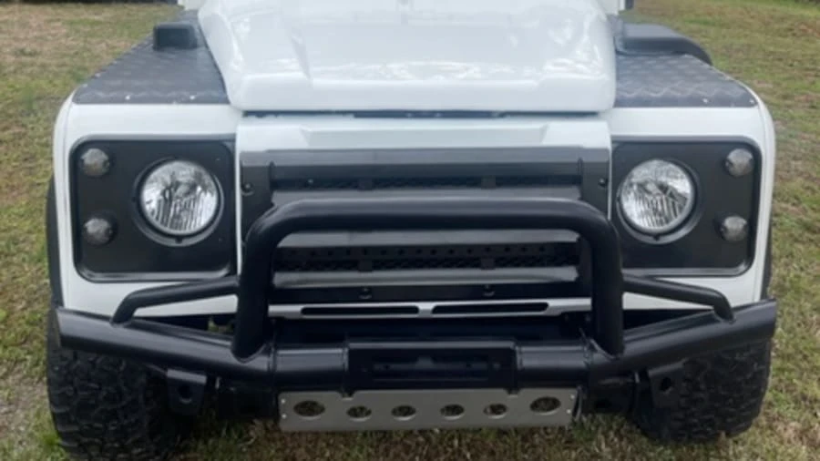 1996 Land Rover Defender 110 - Image 18 of 26