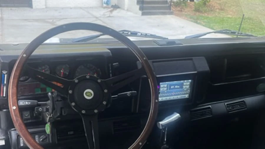 1996 Land Rover Defender 110 - Image 9 of 14